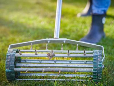 Gazon beluchten – waarom, hoe en wanneer?