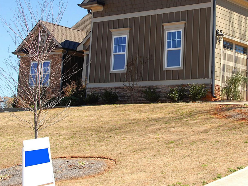 Herstellen van het gras na de zomer | Gazon-online Herstellen van het gras na de zomer | Gazon-online